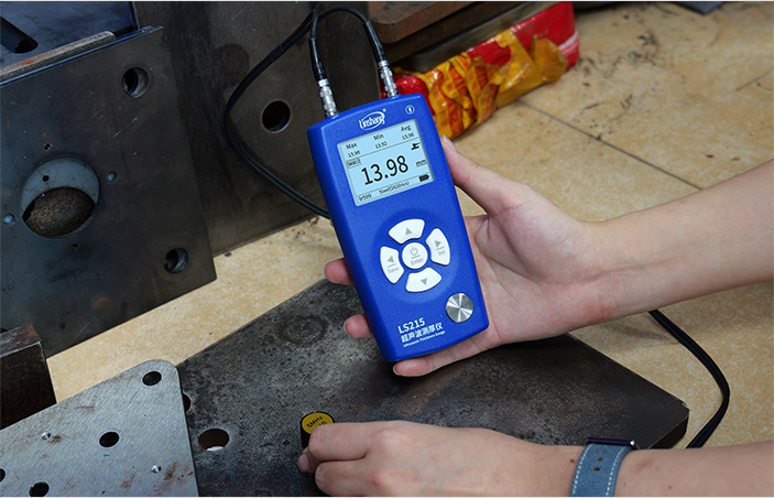 LS215 tests steel plate