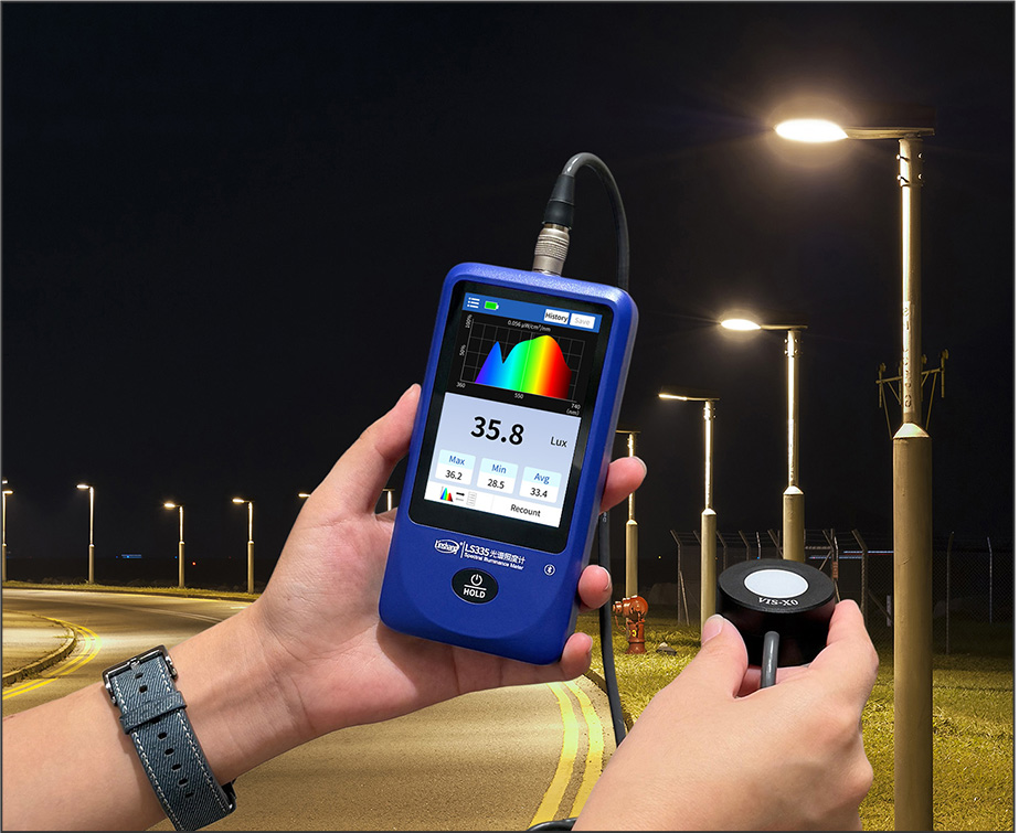 Illuminance Meter Testing Street Lights